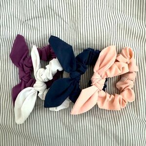 Lululemon scrunchies with bow